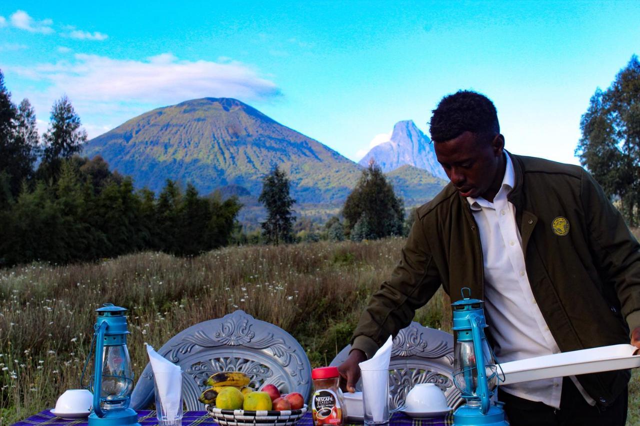 Under Volcanoes View Guest House Nyarugina 外观 照片